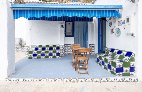 Sorvilan House | Sea View Vacation Home "Lathe Biosas" with Private Terraces