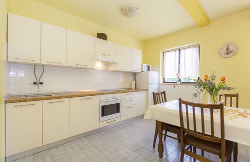 Marceljani House | Family-Friendly Vacation Home Laura with Pool & Spa
