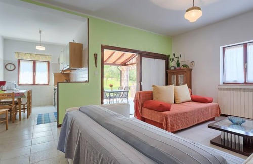 Đuba House | Stunning Oceanfront Stay at Licia by Interhome