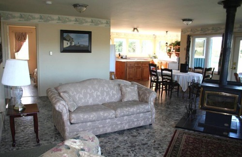 New Horton House | Scenic Vacation Home on New Horton Lake with Ocean Views