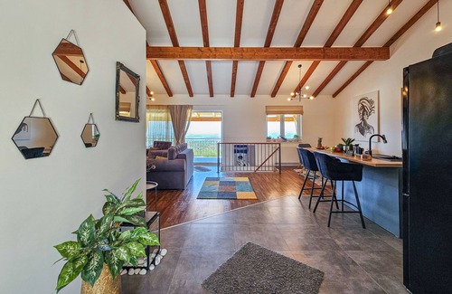Jarebinjak House | Vacation home Lynn by Interhome
