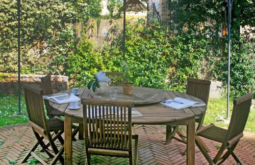 Forte dei Marmi House | Oceanfront Vacation Home Marzia with Spa and Breakfast