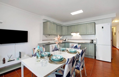 La Jaca Apartment | Relaxing Vacation Home "Mi Refugio en La Jaca" with Ocean View