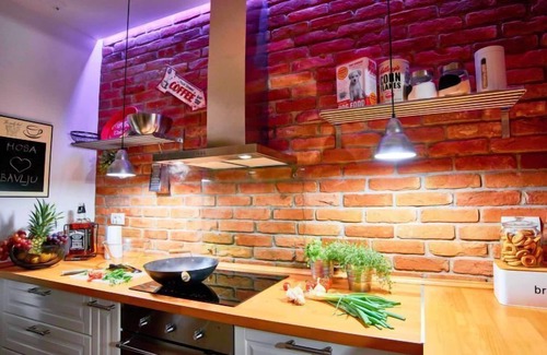 Bosiljevo House | Pet-Friendly Retreat Mia with Pool & Spa – Rated 10/10