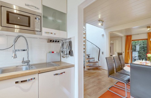Kirchheim House | Idyllic Forest Retreat with Sauna & Lake Views – 9.4 Rating