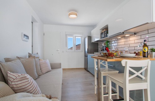 Las Playitas House | Vacation Home 'Neral Relax' with Mountain View, Wi-Fi and Air Conditioning