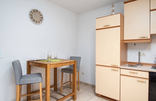 Norddeich House | Pet-Friendly Vacation Home Nilles with Oceanfront Views