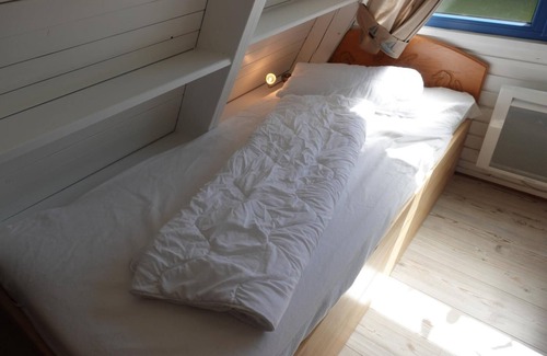 Damp House | Guest Rated 10/10: Family-Friendly Vacation Home Piratennest