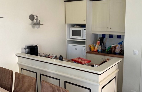 Lacanau-Ocean Resort | Charming Résidence Les Pins***: Family-Friendly Getaway