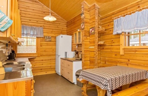 Iitti House | Serene Vacation Home Römpsi with Lake View & Spa