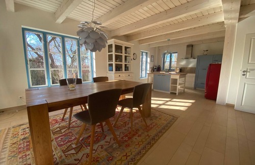 Rosenhagen House | Beachside Getaway with Sauna, Fireplace & Free WLAN