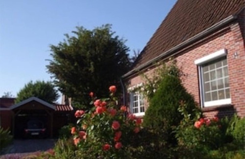Norden House | Cozy Cottage Sea Hare: Family-Friendly with Breakfast Included