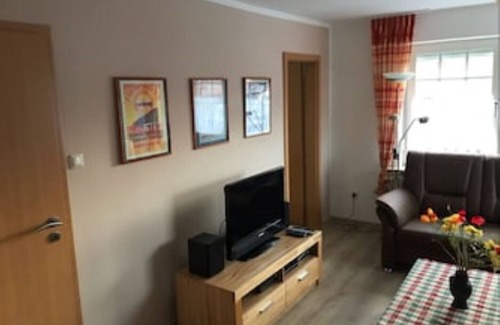 Norden House | Cozy Cottage Sea Hare: Family-Friendly with Breakfast Included