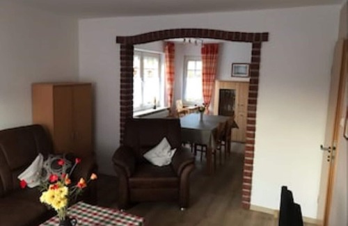Norden House | Cozy Cottage Sea Hare: Family-Friendly with Breakfast Included