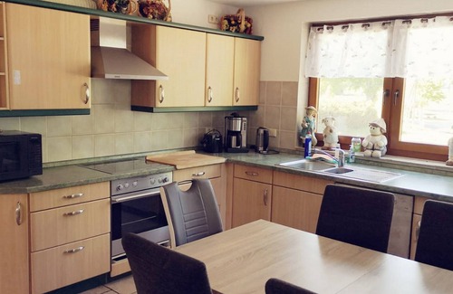 Cambs House | Beachfront Retreat Seeidylle - Family & Pet Friendly Stay
