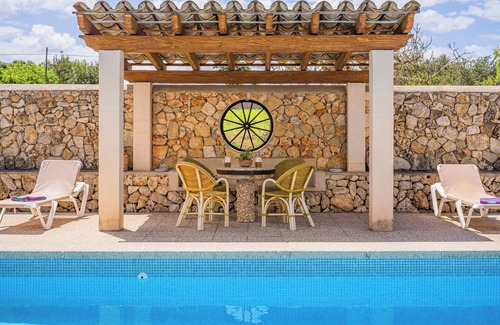 Sencelles House | Relaxing "Son Real" Retreat with Pool, Garden & Wi-Fi