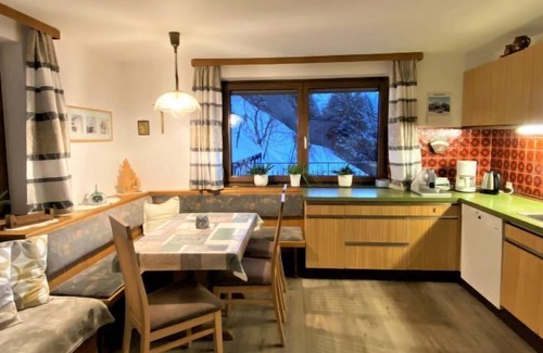 Hainzenberg House | Vacation home Talblick (MHO515) in Mayrhofen - 16 persons, 8 bedrooms