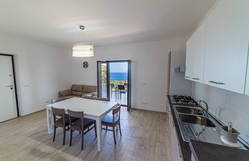 Castellabate Apartment | Idyllic Retreat "The Vineyard": Nature and Sea Await You