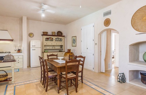Racale House | Relax at Tia Maria Country Inn with Pool & Garden Access