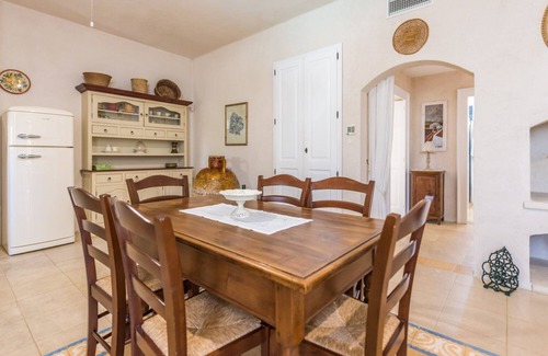 Racale House | Relax at Tia Maria Country Inn with Pool & Garden Access