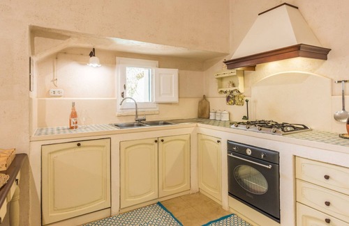 Racale House | Relax at Tia Maria Country Inn with Pool & Garden Access