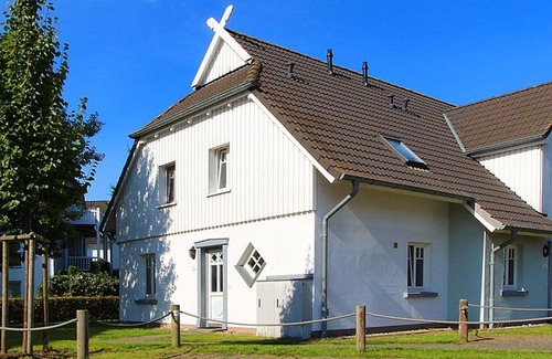 Nienhagen House | Cozy Vacation Home for 4-6 at Ostseeferienpark Seepferdchen