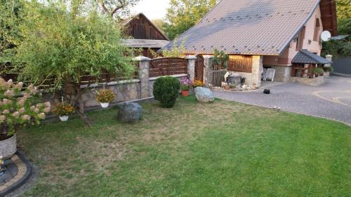 Snidavka Ski Chalet | Cozy Chalets in Yabluniv, Ukraine - Rated 9.9/10 with Pool