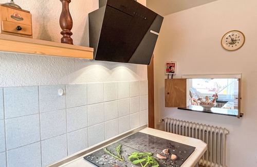Loffingen House | Relax at Uhu Vacation Home with Lake Views and Spa