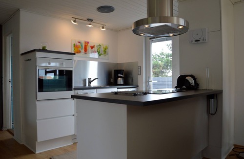 Nørre Lyngvig House | Oceanfront Vacation Home LEUCHTTURM with Pool & Spa