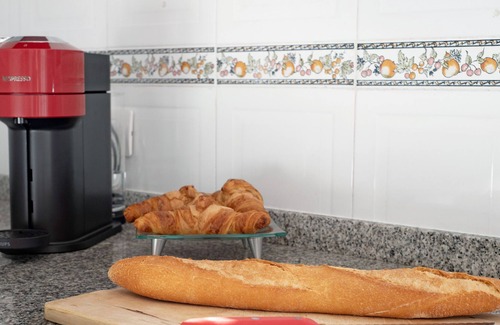 Telde House | Vacation Home "Vivienda Vacacional Casa Marina" with Private Heated Pool, 2 Terraces & Wi-Fi