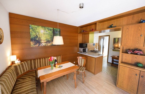 Bad Sassendorf Apartment | Cozy Vacation Home with Garden, Terrace & Fireplace