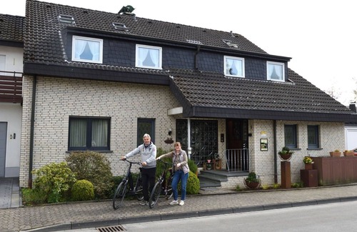Bad Sassendorf Apartment | Cozy Vacation Home with Garden, Terrace & Fireplace