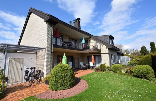 Bad Sassendorf Apartment | Cozy Vacation Home with Garden, Terrace & Fireplace
