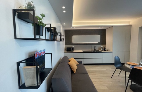 Grumello Del Piano Apartment | Vacation Home Wisteria