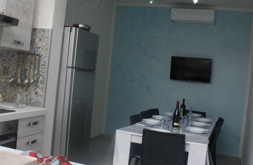 Marina di Pescoluse Apartment | Cozy Beachfront Home with Ocean View & Breakfast Included