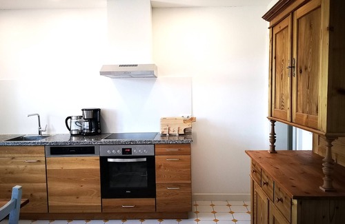 Neuweiler House | Cozy Vacation Home with Garden, Fireplace & Top Review Score
