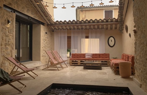 Mormoiron House | Inviting Vacation Home with Pool near Mont Ventoux & Luberon