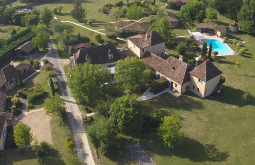 Bosset House | Vacation homes with whirlpool - Vacation in the Dordogne