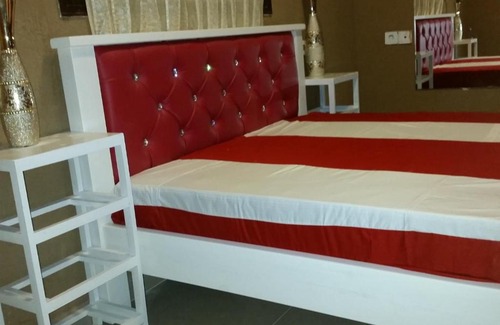 Rehovot Hotel | Cozy Vacation House in רחובות - Perfect Private Retreat