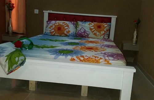 Rehovot Hotel | Cozy Vacation House in רחובות - Perfect Private Retreat