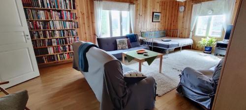 Sastamala House | Pet-Friendly Escape at Vacation House Kommee Kurki
