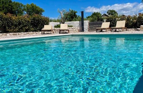 Zadvarje House | Indulge in Vacation House Lavanda with Heated Pool