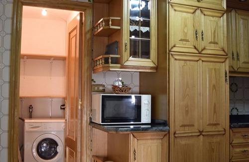Requias House | Relaxing Lake View Retreat at Chuca for Family Getaways