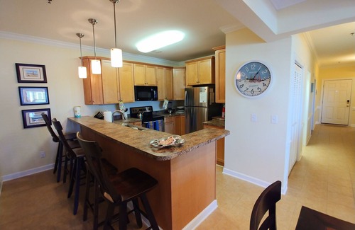 Ocean Isle Beach Condo | Relax in a Tranquil Coastal Condo Steps from the Beach