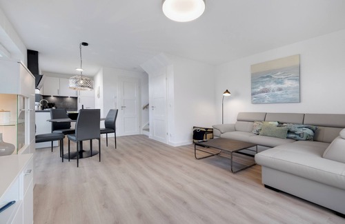 Tinnum House | "Vacation in vacation home Levi: relaxation and adventure on Sylt!"