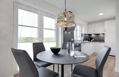 Tinnum House | "Vacation in vacation home Levi: relaxation and adventure on Sylt!"
