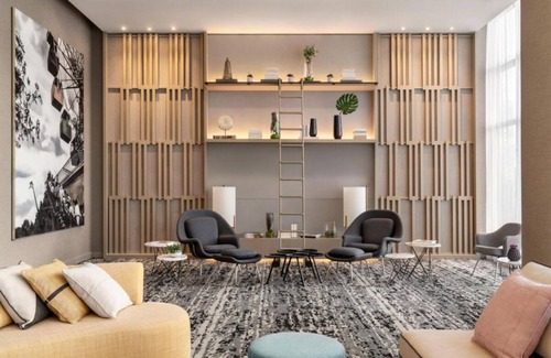 Hollywood South Central Beach Hotel | Escape to Relaxation! Pool & Kitchen Near Gulfstream Park