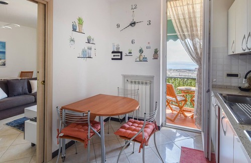 Pra' Apartment | Vacation north of Genoa ? Look forward to sightseeing and relaxation.