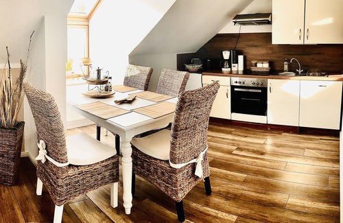 Rieben Condo | Relax at Our Idyllic Pasture Farm Retreat with Ocean Views