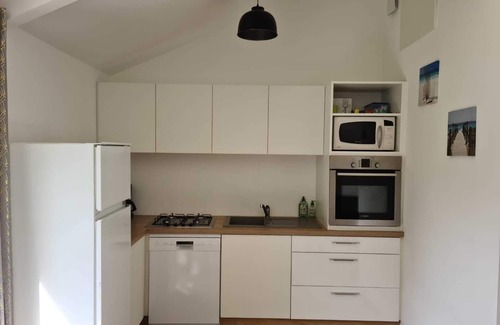 Saint-Marc-sur-Mer House | Cozy Beachside Retreat: Pet Friendly & Ocean View